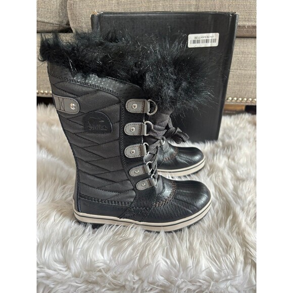 Sorel Boots - Picture 3 of 8